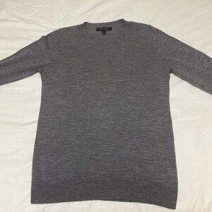 Banana Republic wool sweater size M